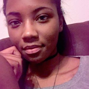 Meet your Posher, Zari